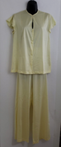 Vintage Vanity Fair Women&#39;s Pajamas Yellow Nylon - £38.98 GBP