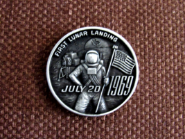 Apollo 11 Armstrong Aldrin Collins Vintage Silver Spoon Lunar Landing Coin &amp; Pin - £94.95 GBP