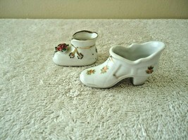 Vtg Lot Of 2 Made In Occupied Japan Ceramic Miniature Shoes &quot; Beautiful Items &quot; - £13.48 GBP