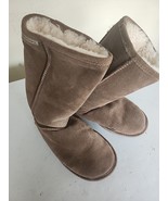 BEARPAW 608 W Emma Short Hickory Womens Casual Boots Size 6 Brown - $25.73