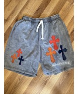 Men’s Throne Hearts Shorts Size L - $20.94 CAD