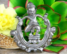 Vintage Hindu Vishnu Deity God Brooch Pin Silver Prasat Kravan Temple - £35.92 GBP