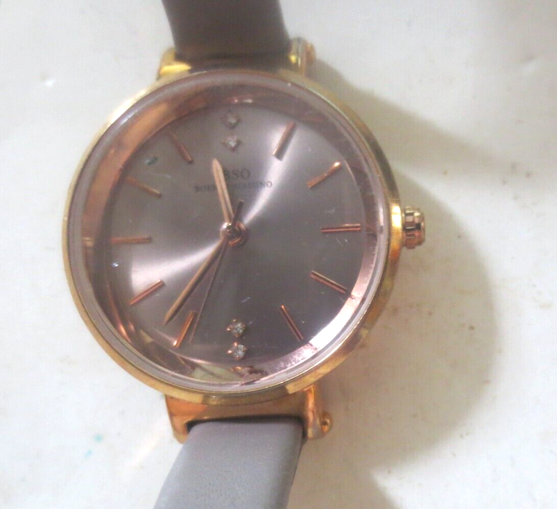 IBSO Boerni Aibisino Ladies Women&#39;s Wrist Watch Gold Tone faux Diamond - $10.39