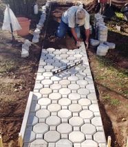 KEYHOLE DRIVEWAY PATIO PAVER SUPPLY KIT WITH 24 MOLDS... BOGO... GET 48 MOLDS!  image 3
