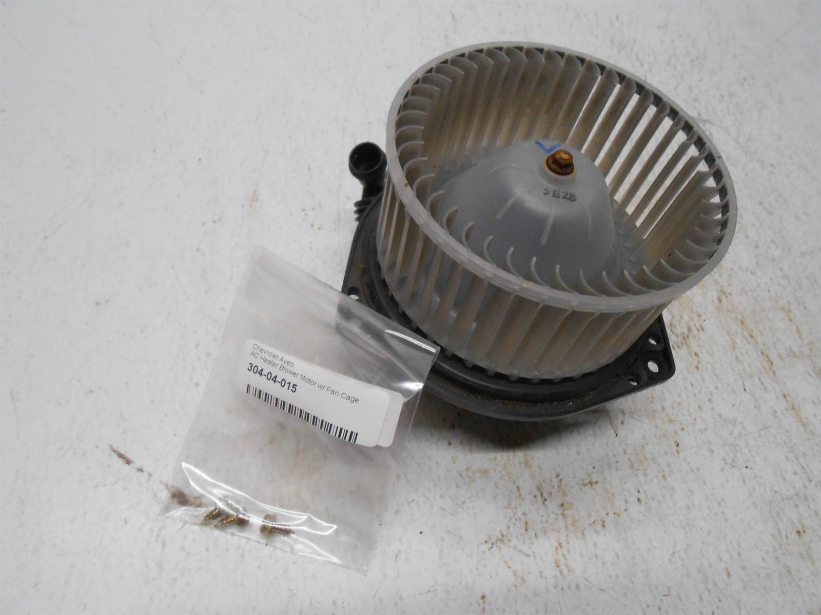 2004-2010 Chevrolet Aveo Heater Blower Motor With Fan Cage No AC Version - $29.95