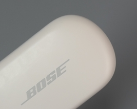 Bose QuietComfort 831262-0020 Wireless Earbuds with Charging Case READ image 7