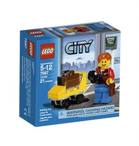 Lego City 7567 - Traveler Mini Set - $20.43 CAD