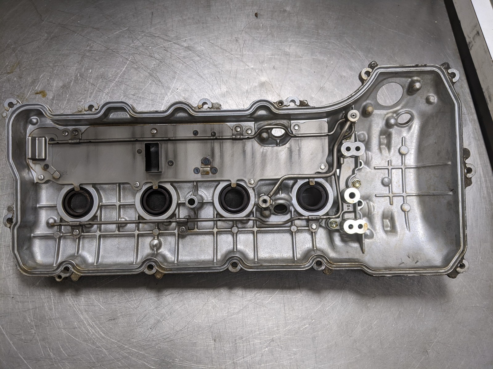 Left Valve Cover For 07-17 Toyota Tundra  5.7 Item image 3