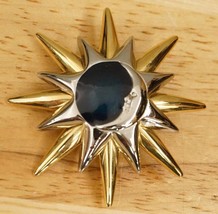 Vintage Costume Jewelry Wiccan Celestial Sun &amp; Moon Metal Brooch Pin - £15.81 GBP