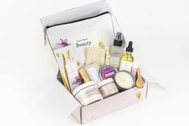 Spa Gift Box, Natural Lavender Bath &amp; Body Relaxing Package for Friend - £55.15 GBP
