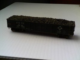 Vintage 1950s HO Scale Kit Built Metal Erie 51139 Gondola Car with Load - £16.36 GBP