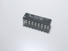 MBL8284A Fujitsu Clock Generator and Driver for 8086 8088 Systems DIP-18 - $4.00