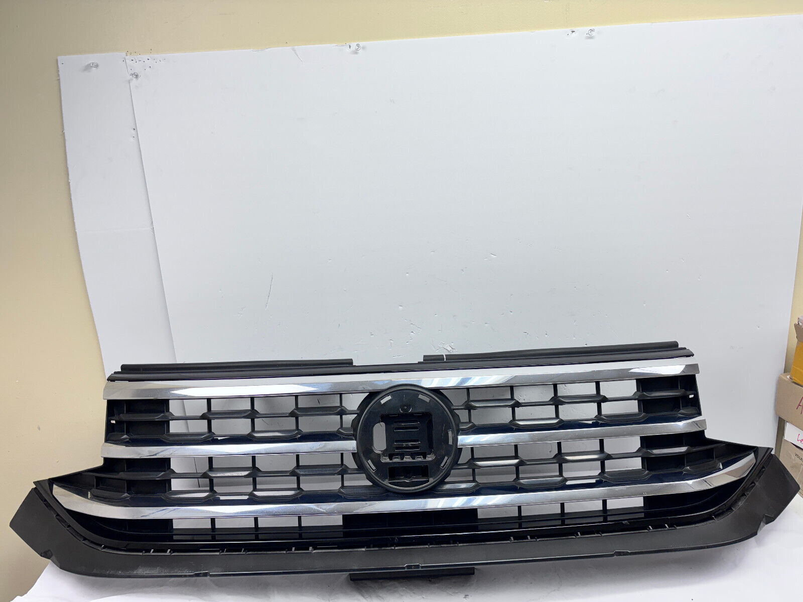 OEM Volkswagen Atlas Front Left Driver Side Seat Belt 3CN 857 705 F 2018-2023 Black