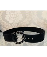 Authenticity Guarantee

Vintage 2006 Chanel Black Velvet Chunky Belt wit... - $662.21