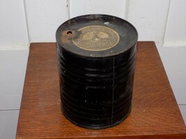 Vintage Du Pont De Nemours Empty Black Powder Can - $123.75