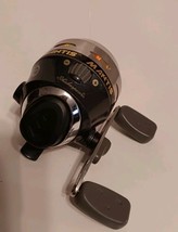 Shakespeare Mantis Fishing Reel 3:8:1 Freshwater Fishing Working Condition - $11.63