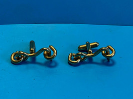 Old Vtg Collectible Mr. Tara Gold Tone Hook Latch ? Stylized Men&#39;s Cuff Links - £23.88 GBP