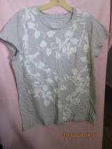 Merona Gray Tee Shirt With Flowers Size XL - £7.98 GBP