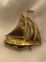 Signed Spain - Gold Tone Ship - £14.42 GBP