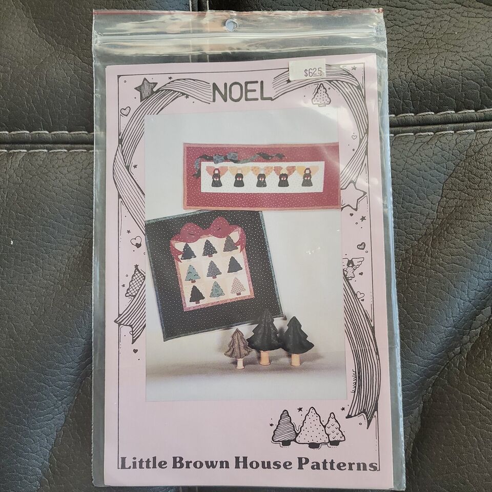 Little Brown House Patterns Noel 1993 Vintage 2 No Sew Quilts 3 Stuffed Trees - $9.49