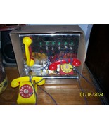 Vintage 50&#39;s KamKaps Ring n Buzz Switchboard Toy with 2 Telephones - $1,900.68 MXN
