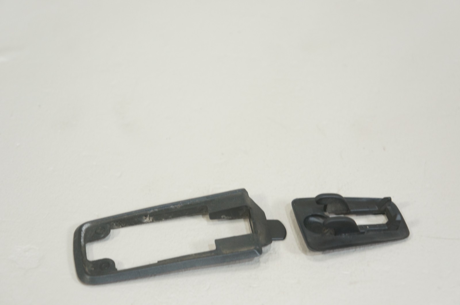 94-02 mercedes r129 sl320 sl500 left driver exterior door handle rubber seal 2pc Item image 4