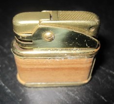 AL GAS Wood Panel Design Wrap Gold Tone Petite Automatic Gas Butane Lighter - $9.99