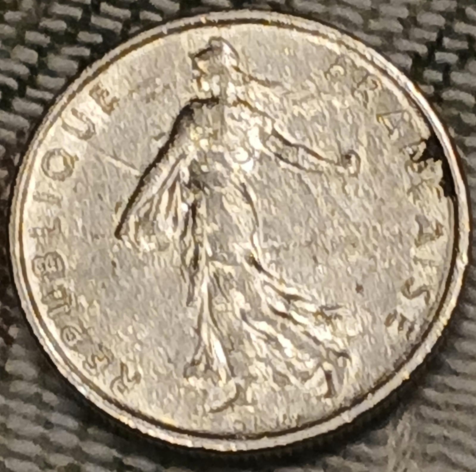 FRANCE 1973 1/2 FRANC Coin - Nice BTR CIRCULATED REEDED EDGE COIN - $3.80