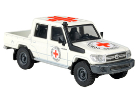 2014 Toyota Land Cruiser LC 79 Pickup Truck White &quot;International Red Cross&quot; 1/64 - £23.16 GBP