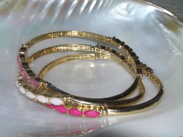 Estate Lot of 3 Goldtone &amp; Shades of Pink &amp; White Plastic Cab Stretch Bracelet – - £9.63 GBP