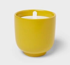 Room Essentials 2-Wick Ceramic Jar Candle Yuzu Tonic 13.5oz Yellow - €8,43 EUR