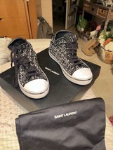 Authenticity Guarantee

YSL Malibu Tweed Sneaker 39 - $252.45