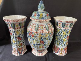 Vintage Tichelaar Makkum 3-piece Delft Cabinet set. Ginger jar with 2 vases - $188.99