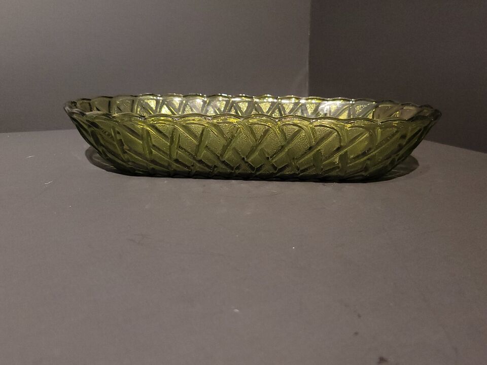 Indiana Glass Green Glass Basket Weave Vintage Oval Bowl - $14.03