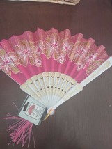 Elegant Victorian Look Folding Fan Gold Black Red Design &amp; White Flowers - $167.33 MXN