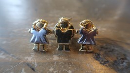 Silver and Gold Colored Kids Holding Hands Pin - £6.98 GBP