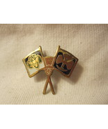 Vintage 1950&#39;s Girl Scouts of America GS Friendship Swap 2 Flags Pin - £9.47 GBP