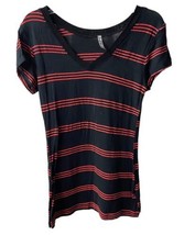 Heart Hips  T shirt Black S Women Striped Cap Sleeve V Neck Fitted - £3.60 GBP