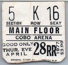 Vintage The Kinks Corazón Ticket Stub Abril 28 1977 Detroit Michigan - $49.52