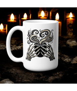 &quot;Skeleton Hands Coffee Mug - Gothic Black and White Witchy Cup&quot; - €13,58 EUR+