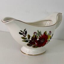 Footed Gravy Boat Grace Teaware Christmas Poinsettia Porcelain New - €21,22 EUR