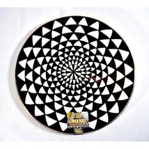Medallion Dinner Plate Black White Dinnerware Stoneware 10.5 -in Kitchen... - $353.60 MXN
