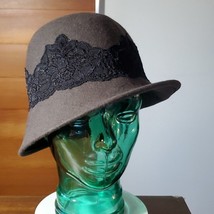 Jessica Simpson Cloche Hat NWT Grey Black Lace 100% Wool 22.5&quot; Size 7.5 - £17.62 GBP