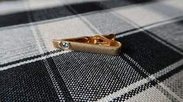 Vintage Swank Blue Stone Accent Gold Tie Clip 3.5cm - £9.32 GBP