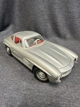 Burago 1954 Mercedes Benz 300 SL Gull wing Die-Cast 1:24 Scale For Parts/Repair - £6.61 GBP