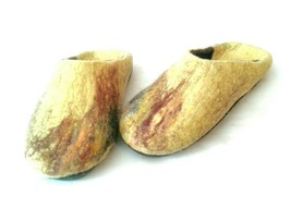 US 9 Wool slippers for women * Handmade house shoes * Art - £27.87 GBP