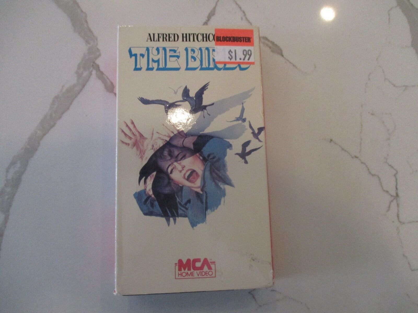 VHS Alfred Hitchcock The Birds MCA home video classic horror 04789755010 - $39.99