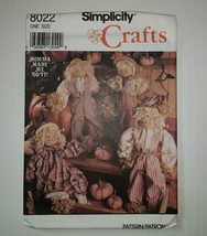 Simplicity 8022 Scarecrow and Clothes 18" - $12.86