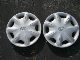 Genuine 1997 1998 Hyundai Sonata 14 inch hubcaps wheel covers nice - £21.83 GBP