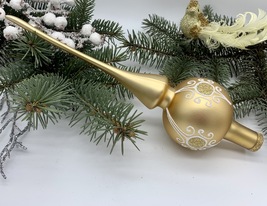 Gold and white Christmas glass tree topper, vintage XMAS finial - $25.13